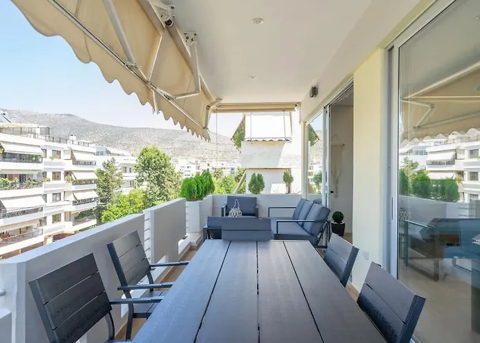 Luxurious Glyfada - Greecing