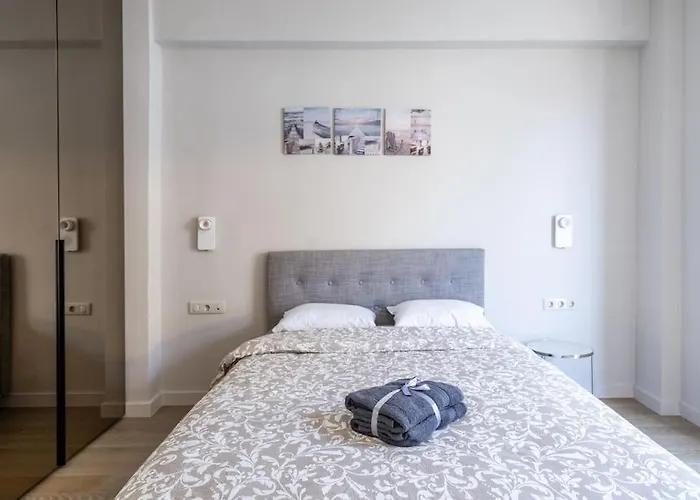 Luxurious Glyfada - Greecing